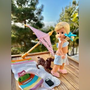 Madame Alexander 1998 Coppertone Beach Set 8” Doll W/Accessories